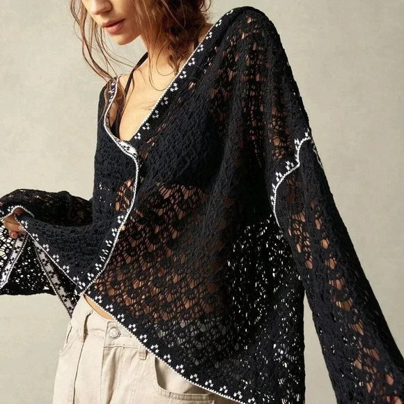 Black Casual Women's V-Neck Drop Shoulder Long Sleeve Loose Sweater - Picture 2 of 7